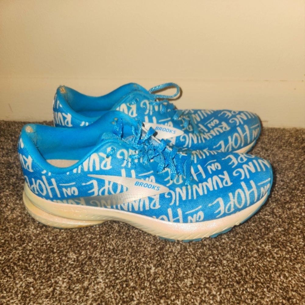 Pre-loved Brave Like Gabe Brooks Women Sz 8.5